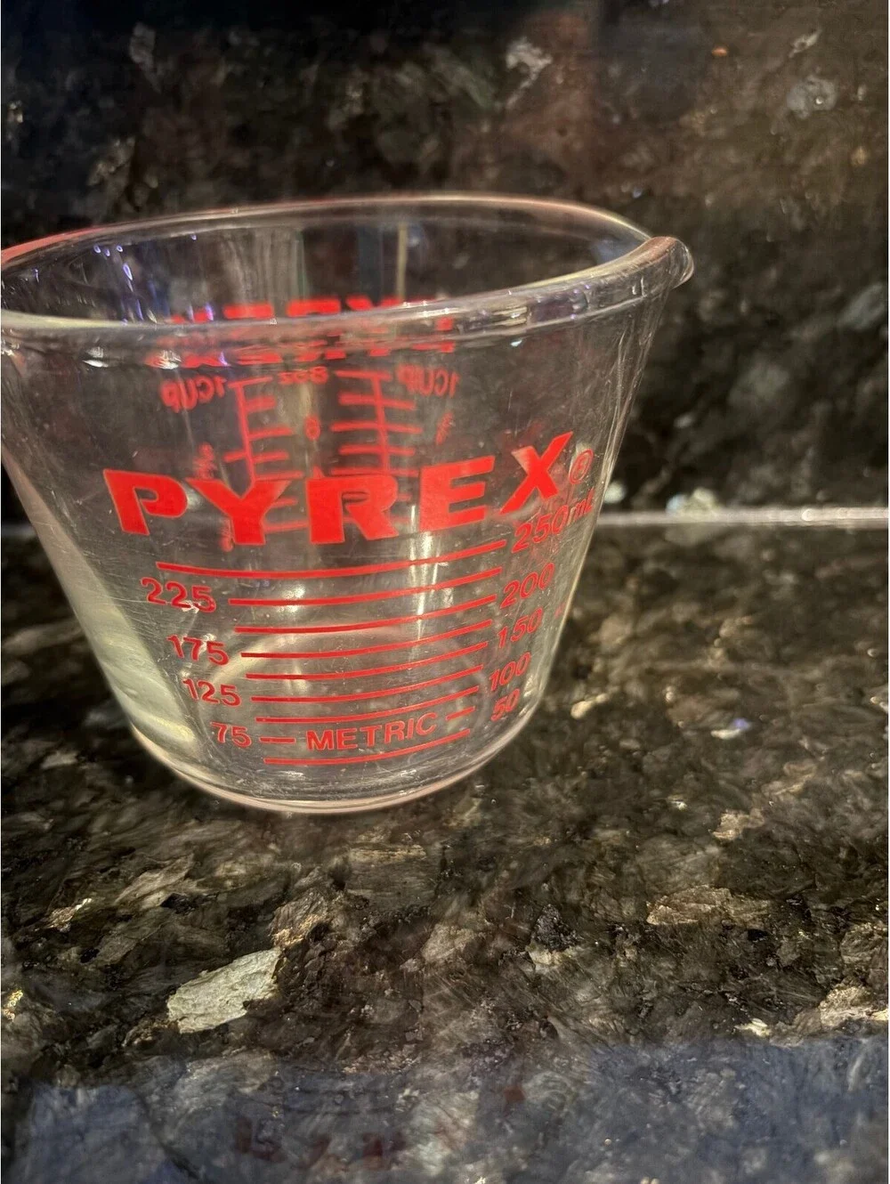 Vintage PYREX 1 Cup measuring cup